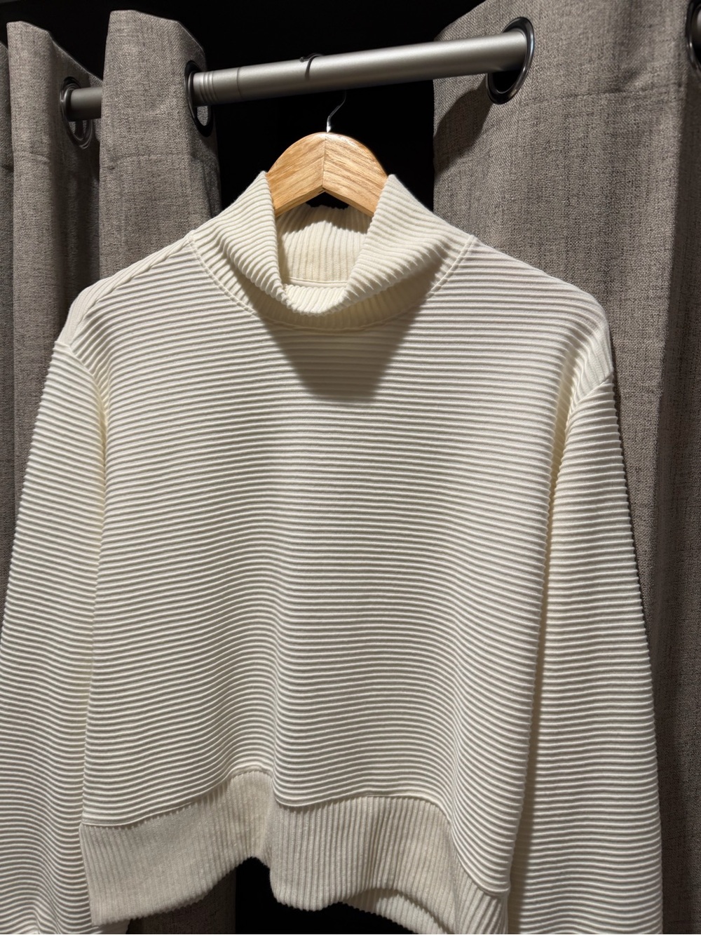 CALIA by Carrie Underwood Cream Ribbed Turtleneck Sweater